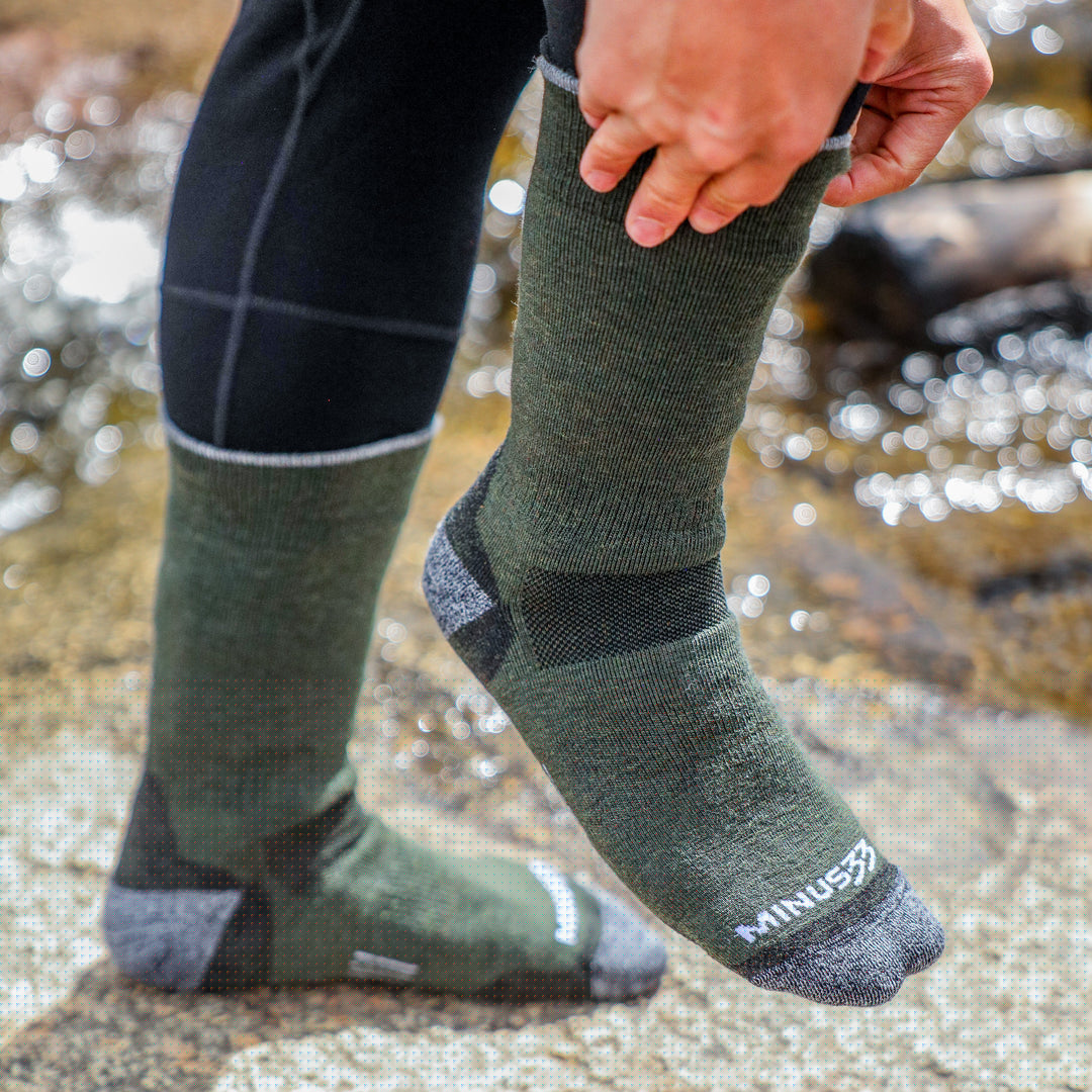 Midweight hunting boot socks. Winter hiking wool sock midweight #color_earthen