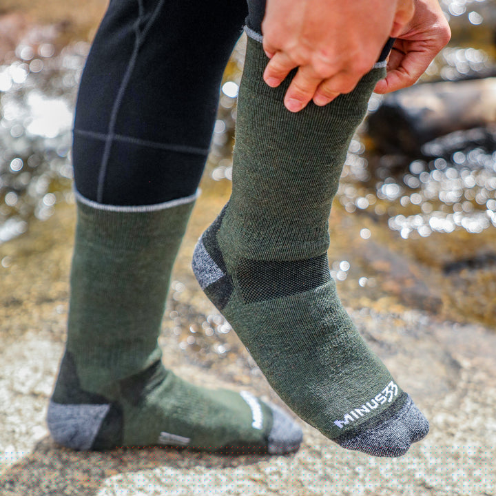 Midweight hunting socks. Winter hiking midweight wool sock crew #color_ivy